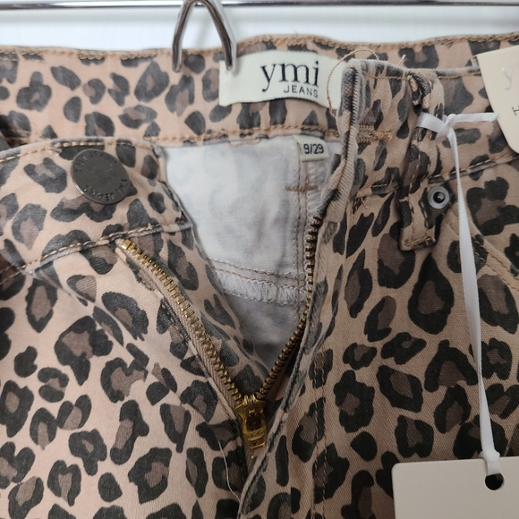 YMI High rise Leopart print ankle pants size 9 *C7 - Picture 3 of 4